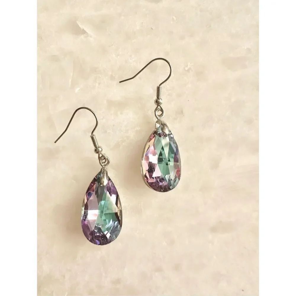 Iridescent purple colored teardrop dangle earrings